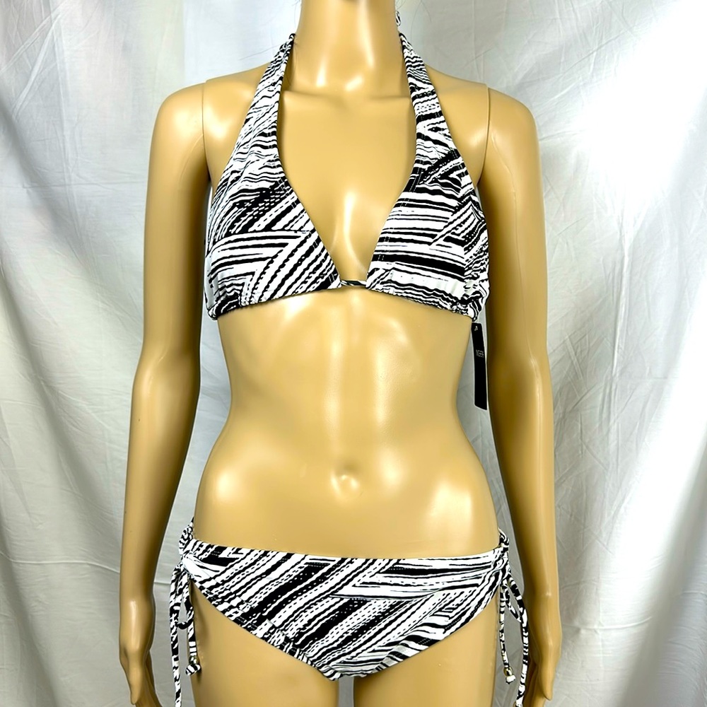 INGEAR 2 piece Black & White Bikini. NWT. Size Large.